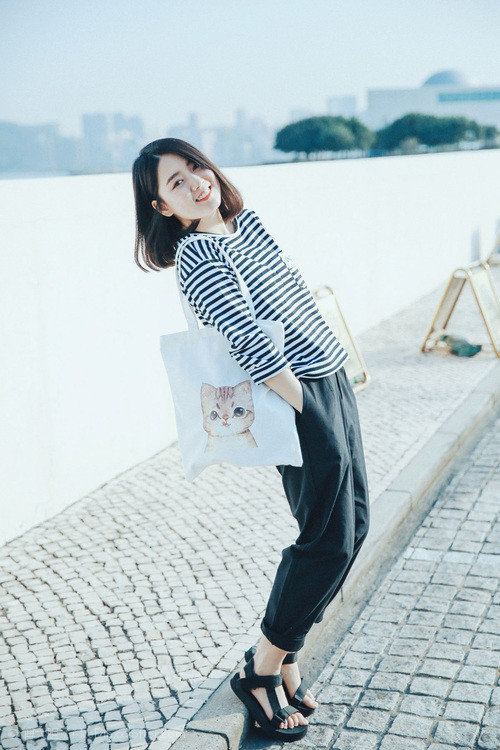 fb体育官网网页版-自由泳50米冠军出发反应仅0.59秒，自由泳50米标准成绩