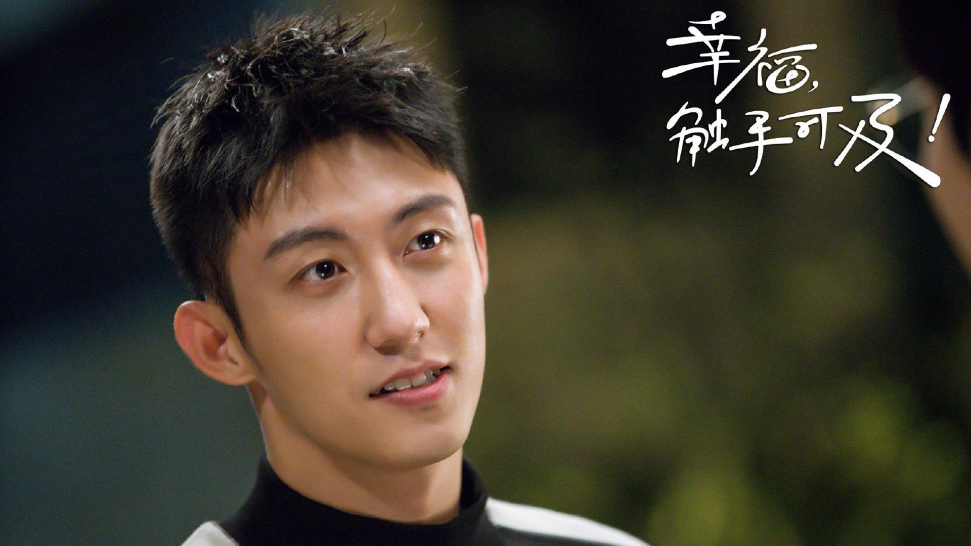 fb体育下载-游泳选手呼吸节奏掌控成熟，游泳呼吸的三要领视频