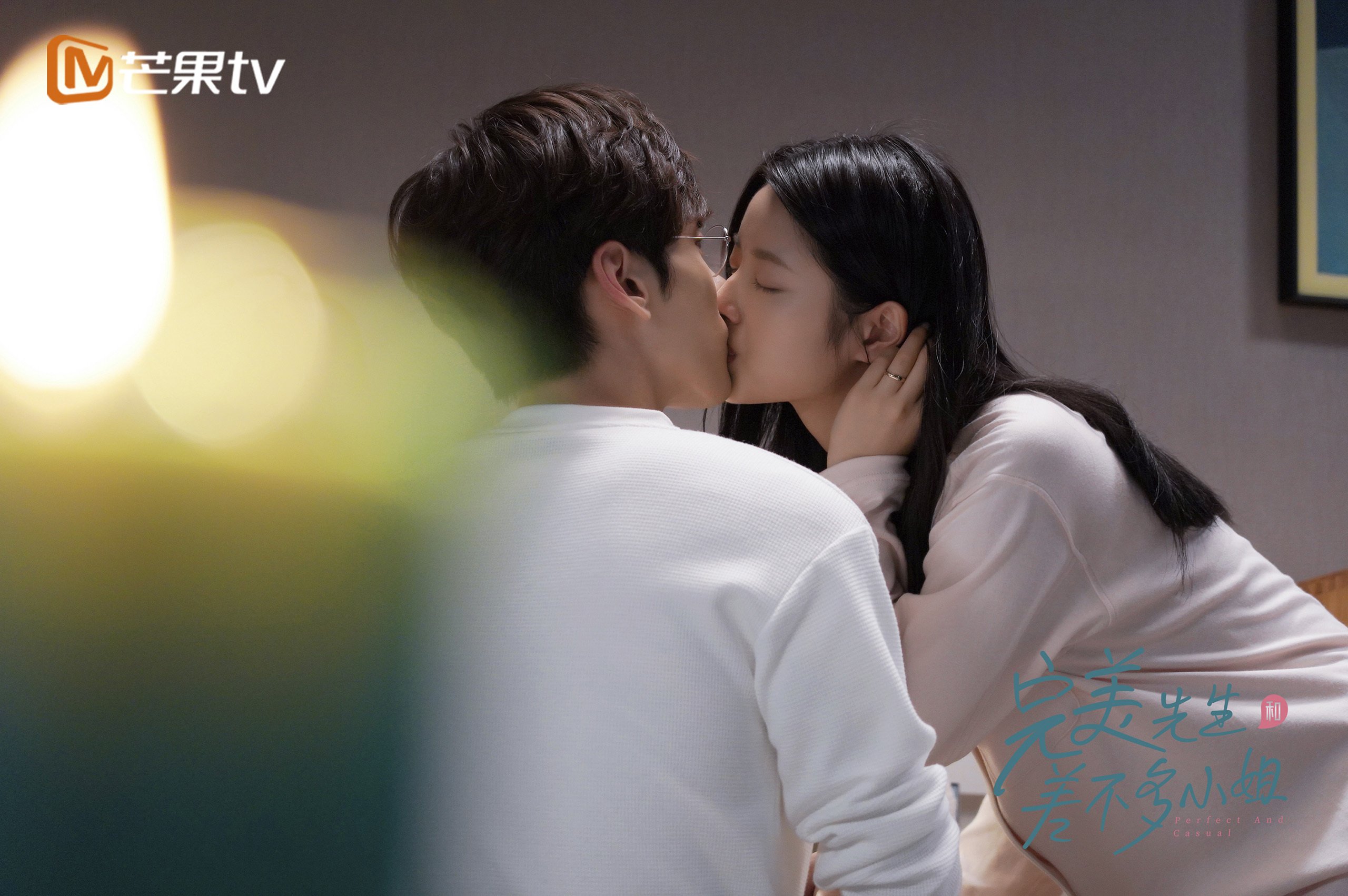 fb体育娱乐-英超激烈争夺，豪门纷纷奋战追赶